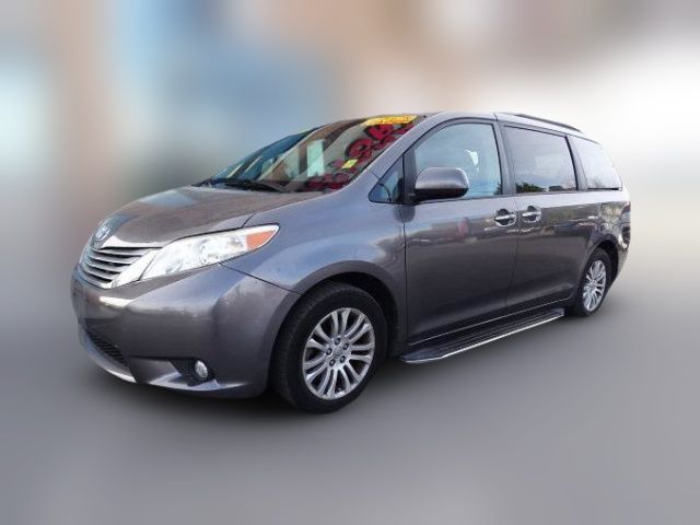 2015 Toyota Sienna 