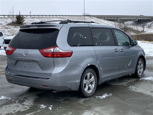 2015 Toyota Sienna 