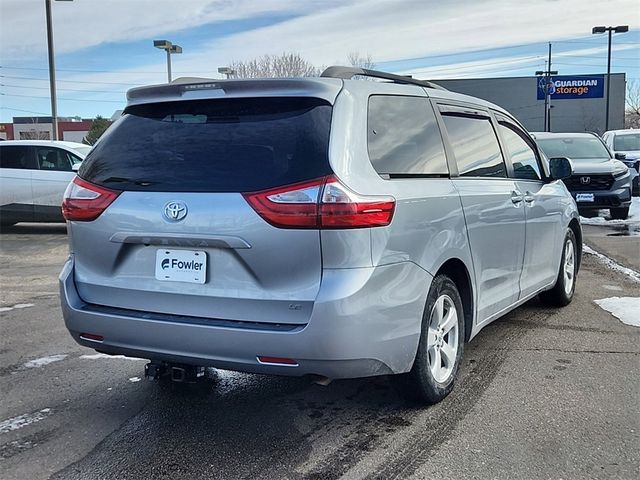 2015 Toyota Sienna 