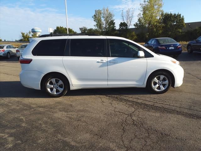 2015 Toyota Sienna 