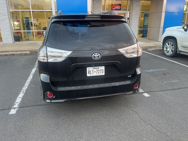 2015 Toyota Sienna 