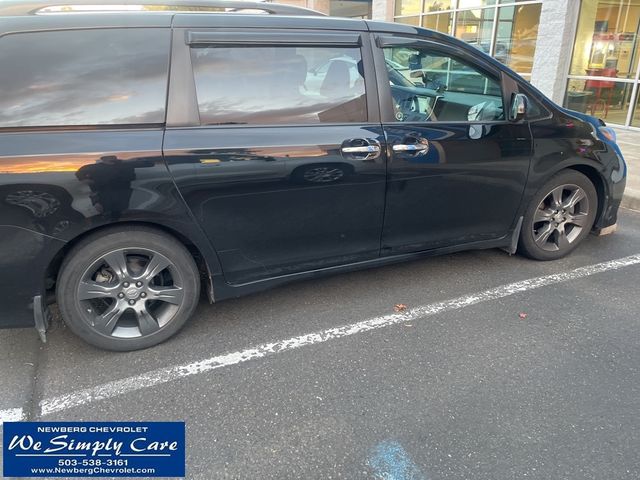 2015 Toyota Sienna 