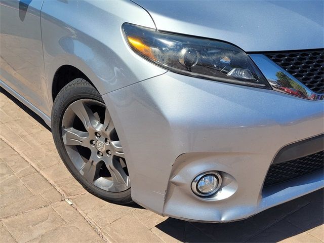 2015 Toyota Sienna 