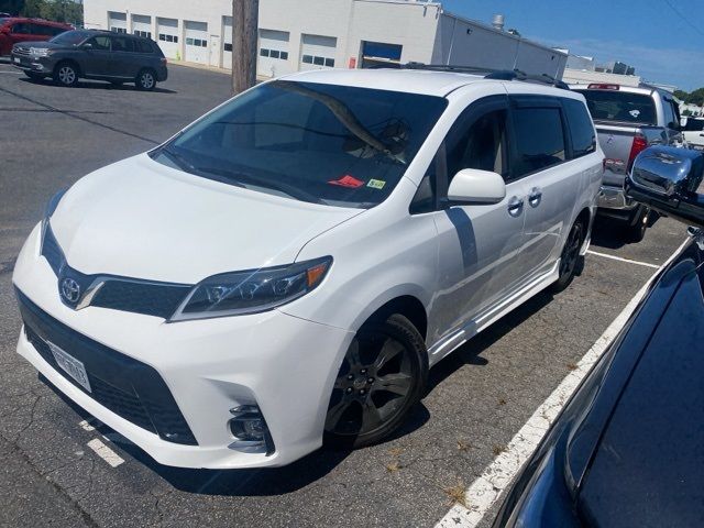 2015 Toyota Sienna SE