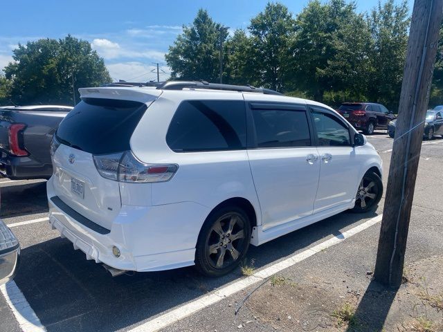 2015 Toyota Sienna SE