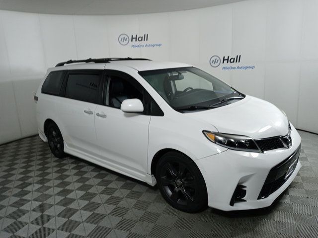 2015 Toyota Sienna SE