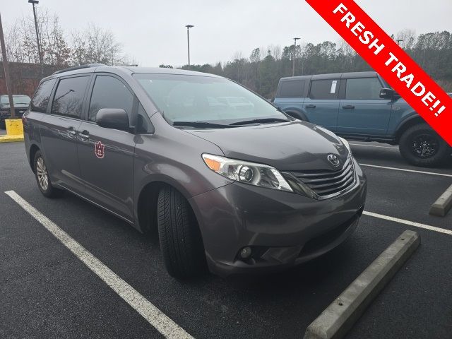 2015 Toyota Sienna 