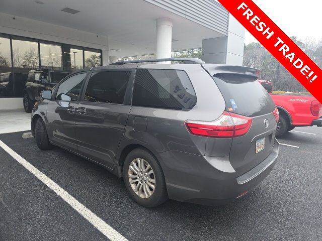 2015 Toyota Sienna 