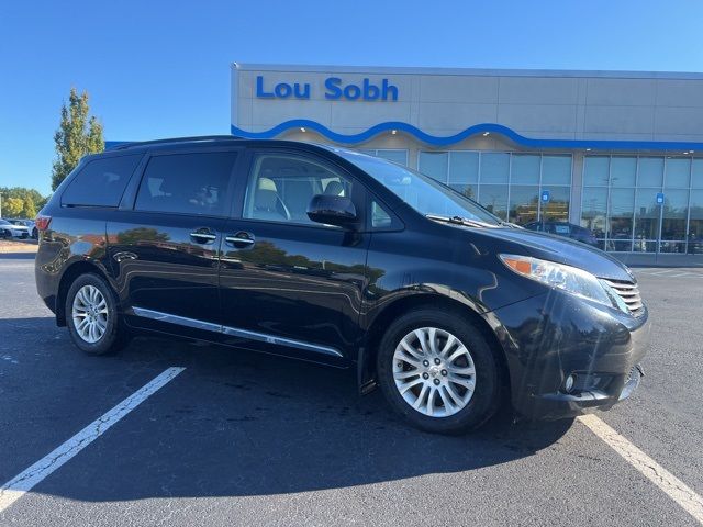 2015 Toyota Sienna XLE