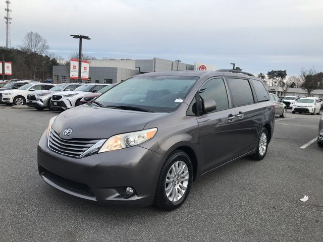 2015 Toyota Sienna 