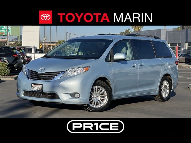 2015 Toyota Sienna 