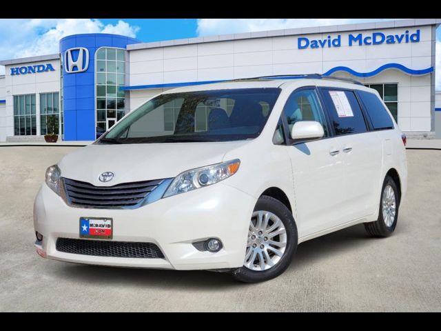 2015 Toyota Sienna XLE