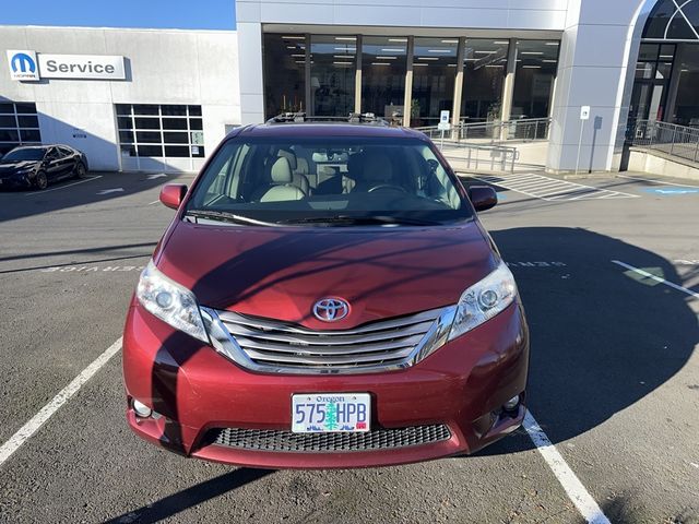 2015 Toyota Sienna 