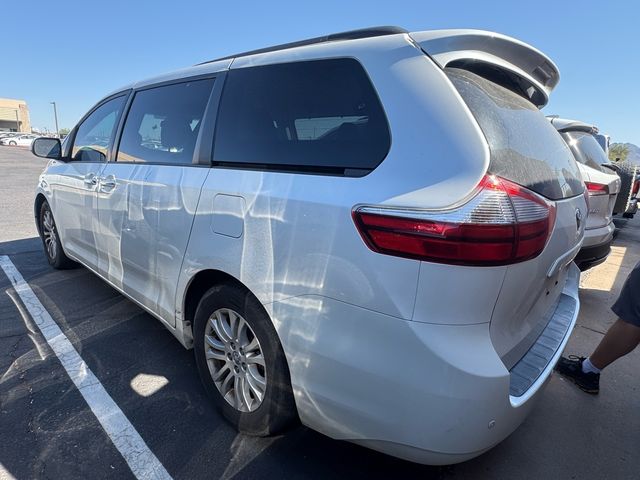 2015 Toyota Sienna XLE