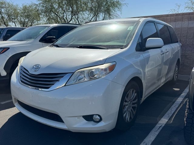 2015 Toyota Sienna XLE