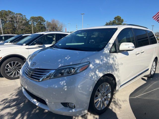 2015 Toyota Sienna 