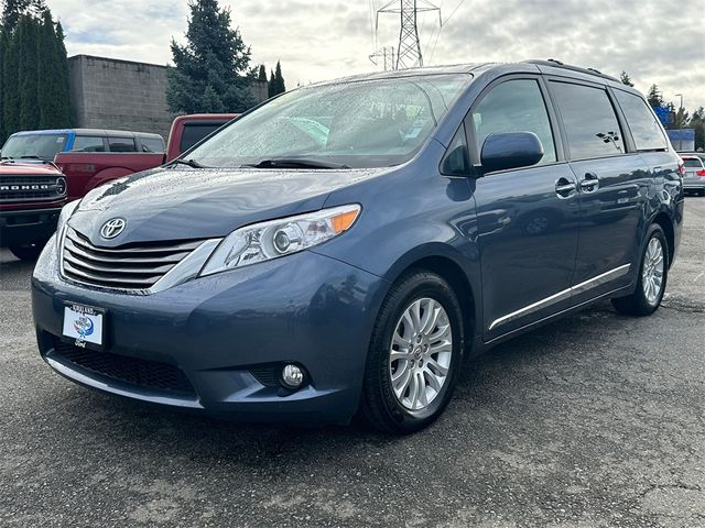 2015 Toyota Sienna 