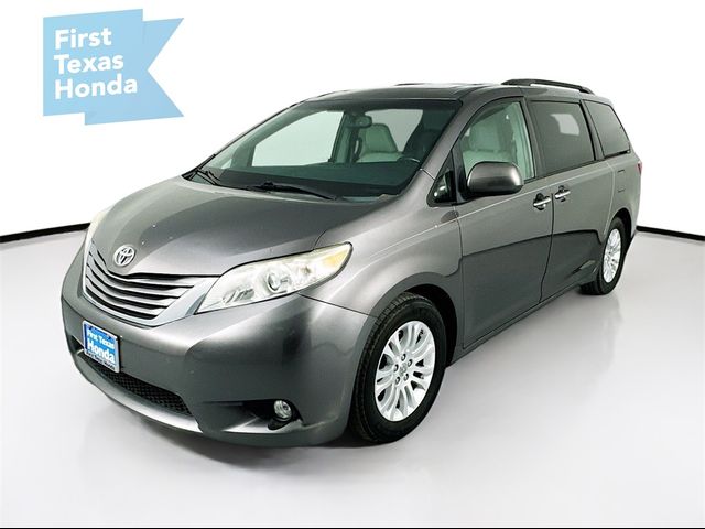 2015 Toyota Sienna XLE