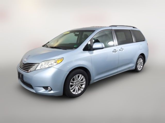 2015 Toyota Sienna XLE