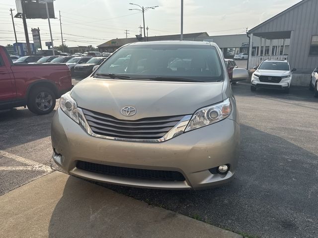 2015 Toyota Sienna 