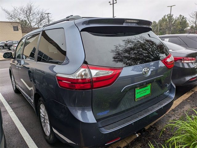 2015 Toyota Sienna 