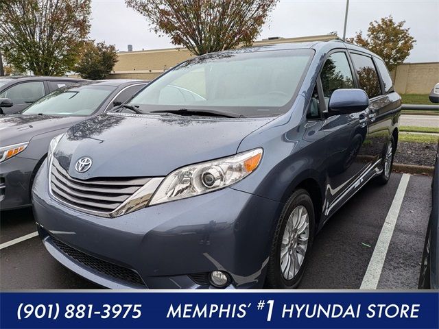 2015 Toyota Sienna 