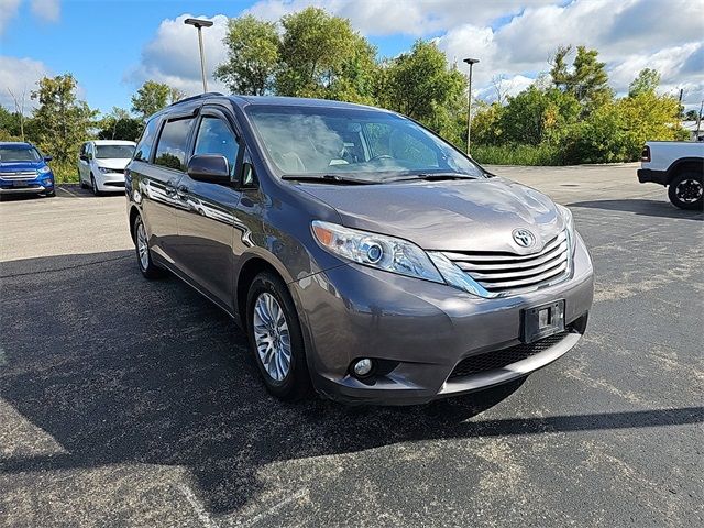 2015 Toyota Sienna XLE