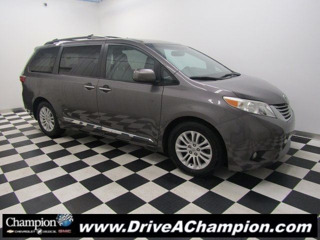 2015 Toyota Sienna