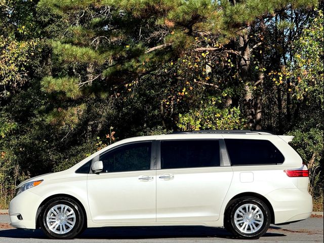 2015 Toyota Sienna 