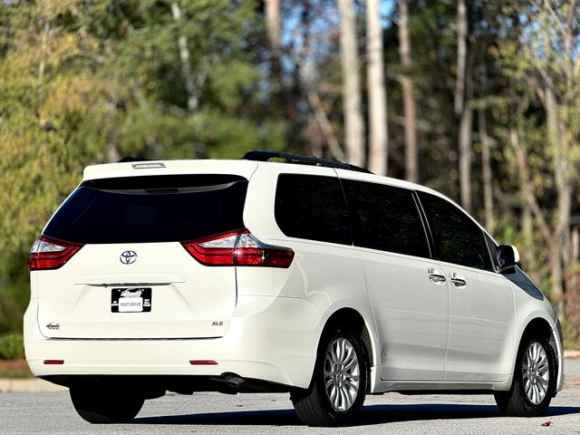 2015 Toyota Sienna 