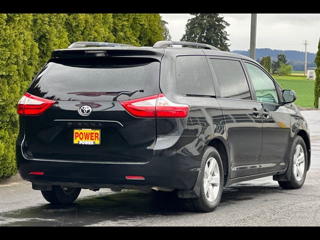 2015 Toyota Sienna L