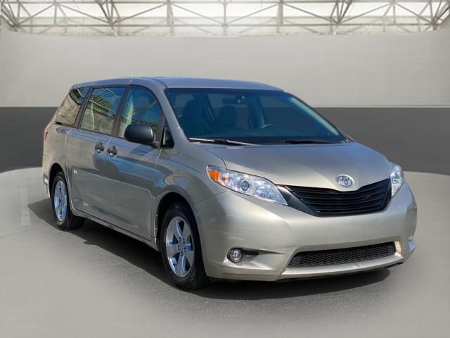 2015 Toyota Sienna L