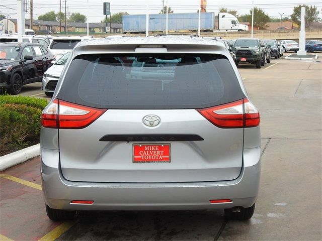 2015 Toyota Sienna L