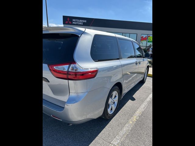 2015 Toyota Sienna L