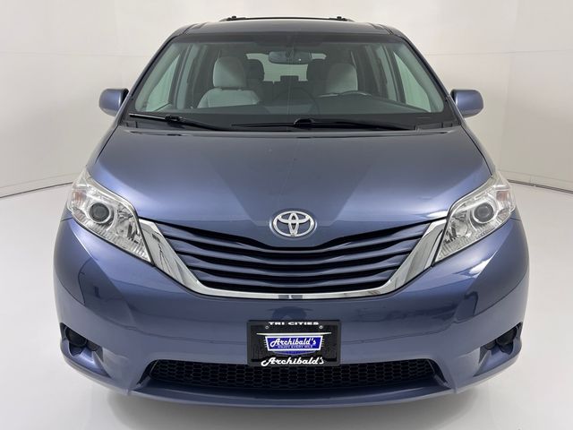 2015 Toyota Sienna LE