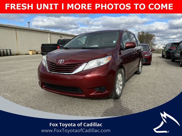 2015 Toyota Sienna LE