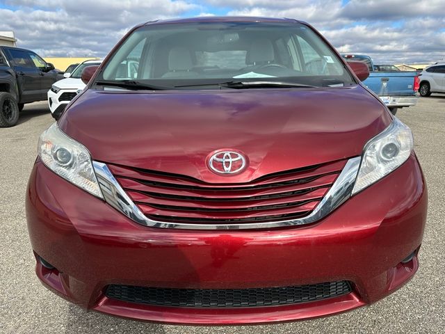 2015 Toyota Sienna LE