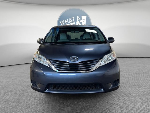 2015 Toyota Sienna LE