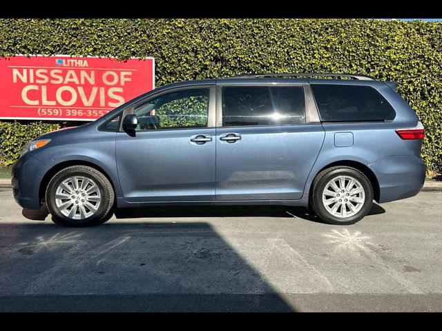 2015 Toyota Sienna LE