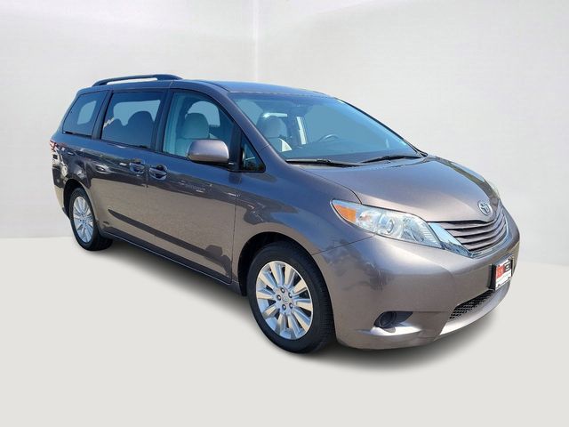 2015 Toyota Sienna LE