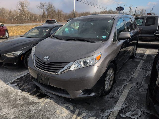 2015 Toyota Sienna LE