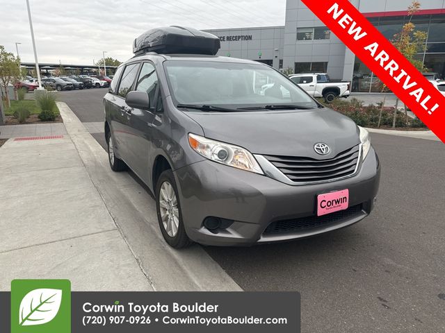 2015 Toyota Sienna LE