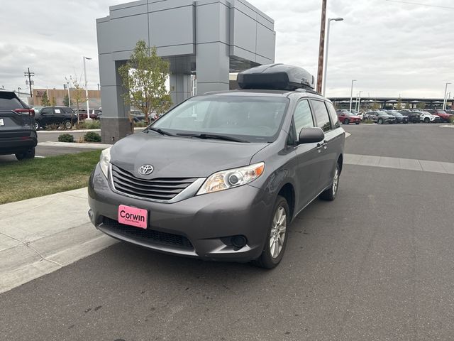 2015 Toyota Sienna LE