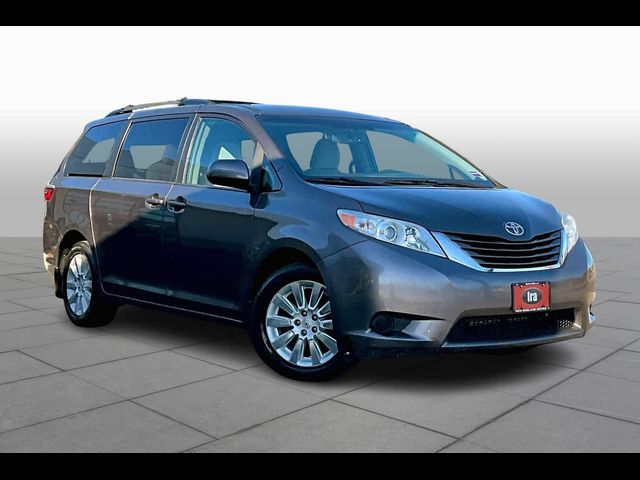 2015 Toyota Sienna LE