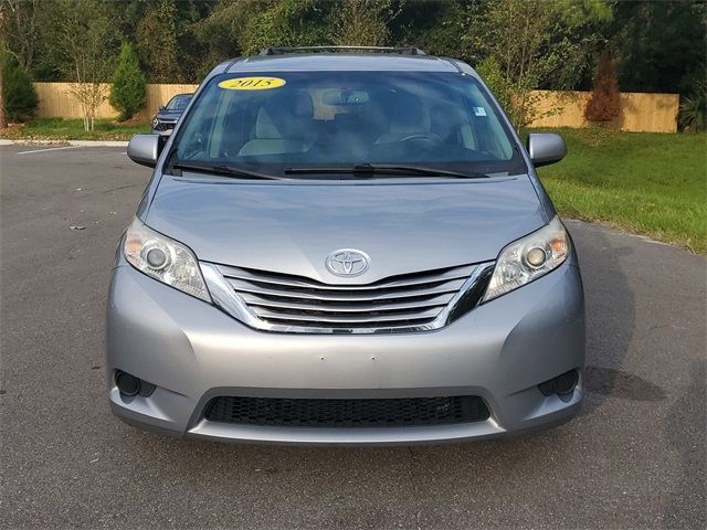 2015 Toyota Sienna LE