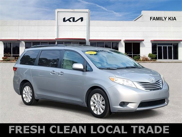 2015 Toyota Sienna LE