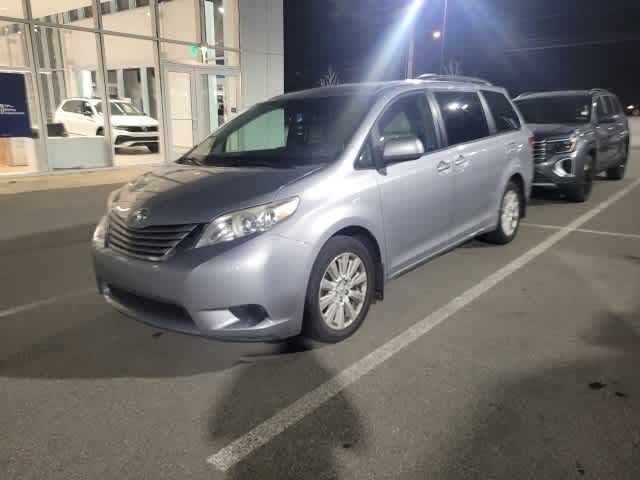 2015 Toyota Sienna LE