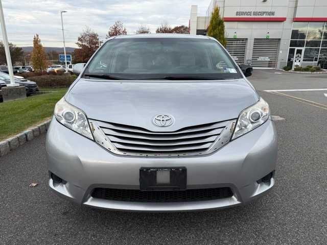 2015 Toyota Sienna LE