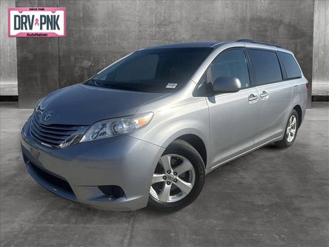 2015 Toyota Sienna LE