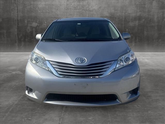 2015 Toyota Sienna LE